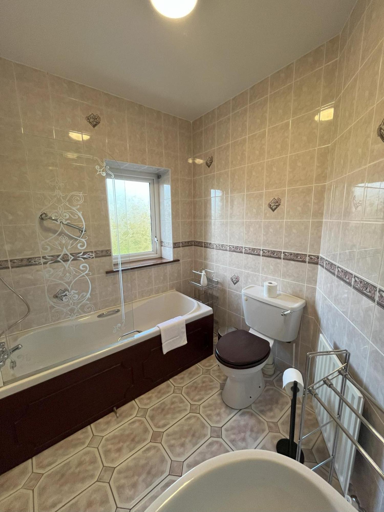 Pk Lodge Bed And Breakfast Скибърийн Екстериор снимка